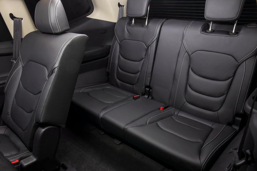 Интерьер LDV D90 Luxe 2017 года  (фото 11 из 40)